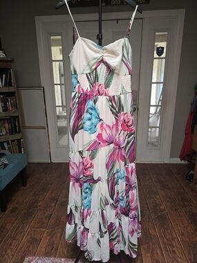Floral Spaghetti-Strap Maxi Dress